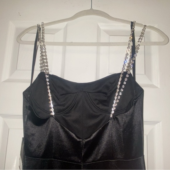 Mac Duggal Black Crystal Strap Gown - Picture 5 of 8